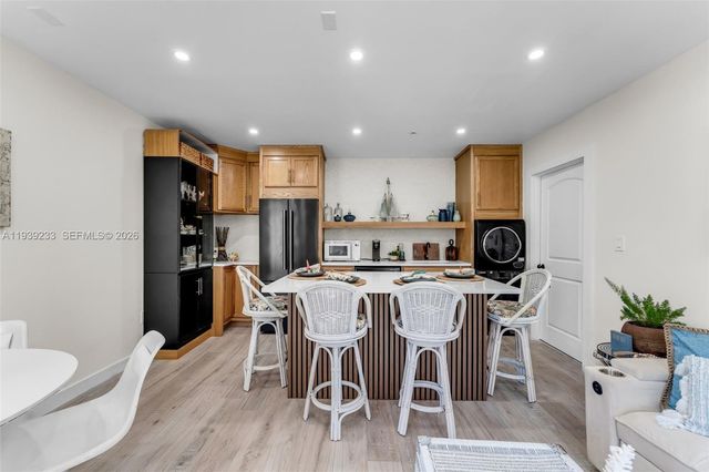 516 NE 6th Ave, Deerfield Beach, FL 33441