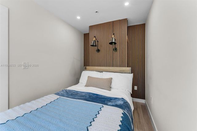 516 NE 6th Ave, Deerfield Beach, FL 33441