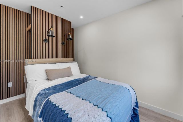 516 NE 6th Ave, Deerfield Beach, FL 33441