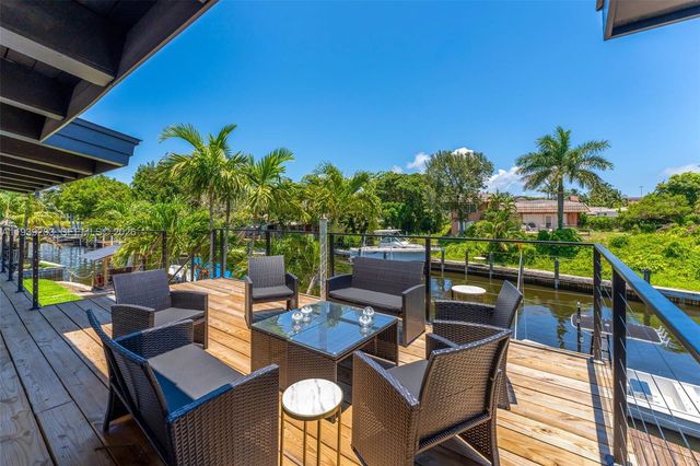 516 NE 6th Ave, Deerfield Beach, FL 33441