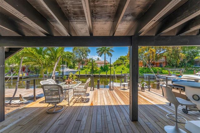 516 NE 6th Ave, Deerfield Beach, FL 33441