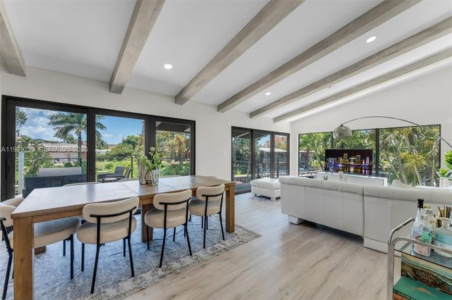 516 NE 6th Ave, Deerfield Beach, FL 33441