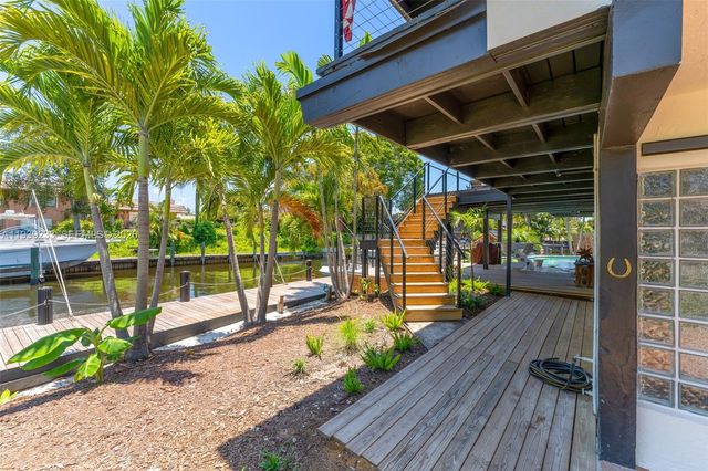 516 NE 6th Ave, Deerfield Beach, FL 33441