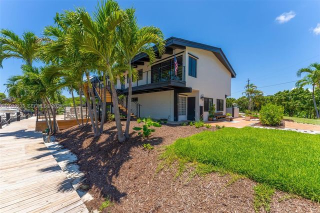516 NE 6th Ave, Deerfield Beach, FL 33441