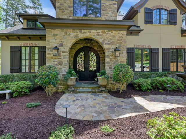 150 Brownstone Drive, Mooresville, NC 28117