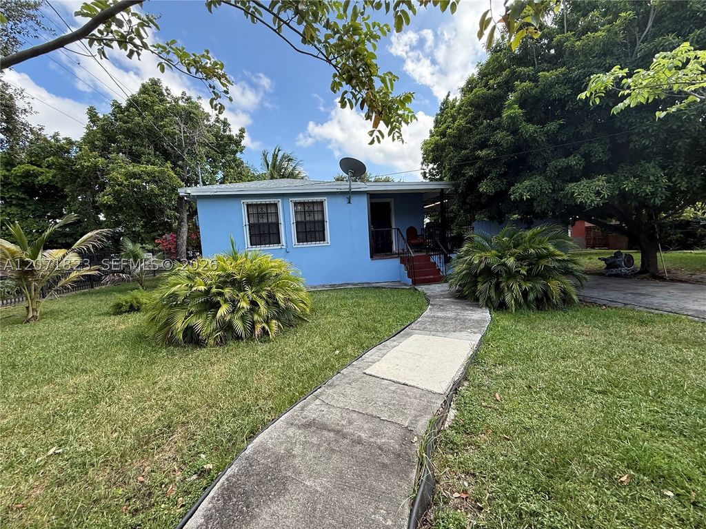 3102 NW 31st St, Miami, FL 33142