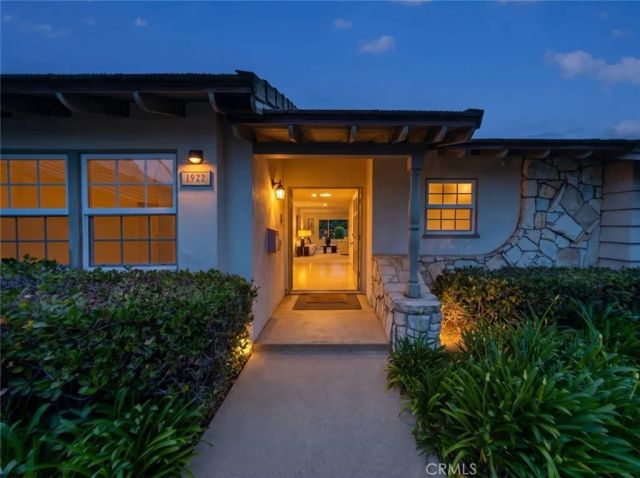 1922 Wheaton Avenue, Claremont, CA 91711