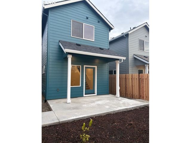 9257 E Burnside St, Portland, OR 97216