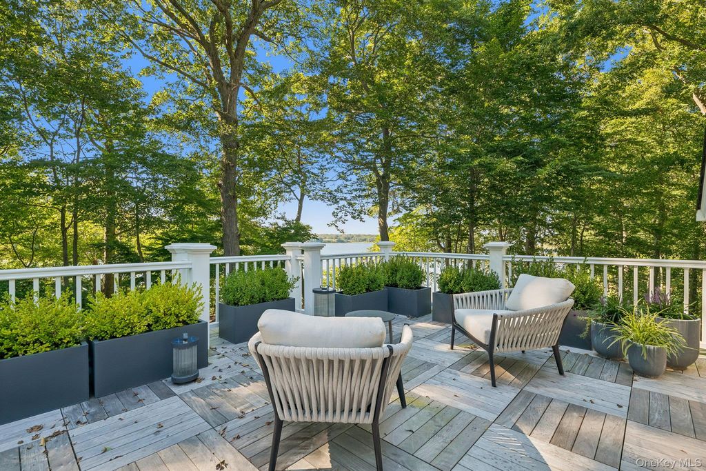31 Thompson Lane, Head Of The Harbor, NY 11780 — photo 3