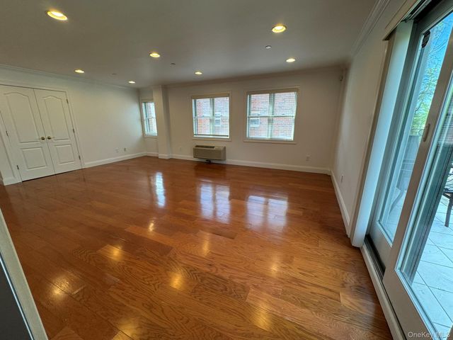 42-23 212th Street 3C, Bayside, NY 11361