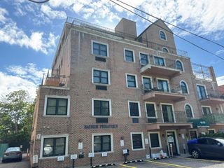 42-23 212th Street 3C, Bayside, NY 11361