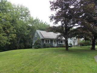 10 Crestview Circle, Enfield, CT 06082