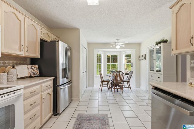 133 LAKE TERRACE, Alabaster, AL 35007