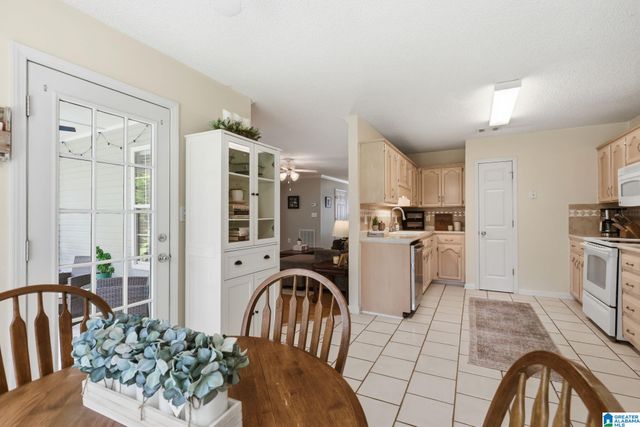 133 LAKE TERRACE, Alabaster, AL 35007