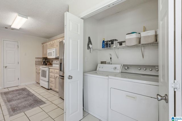 133 LAKE TERRACE, Alabaster, AL 35007