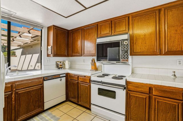 91 Calle Encinitas, Rancho Mirage, CA 92270