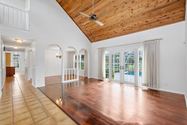 2415 NW Cove View, Stuart, FL 34994