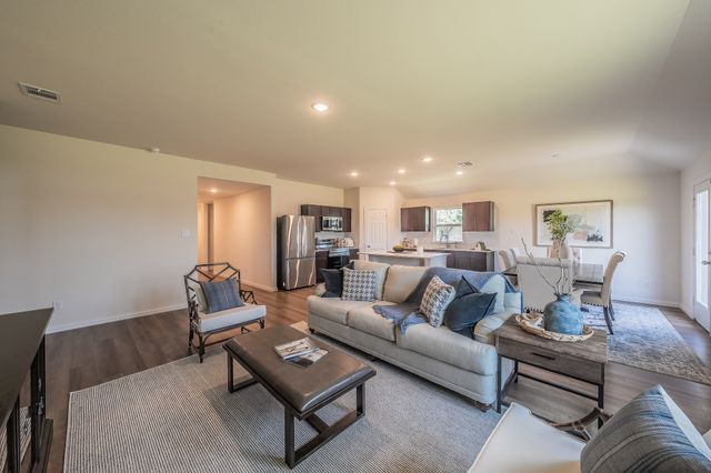440 Rose Avenue, Cleburne, TX 76033