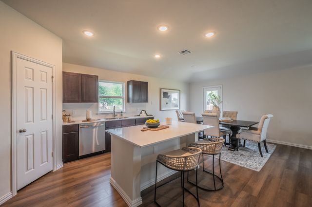 440 Rose Avenue, Cleburne, TX 76033