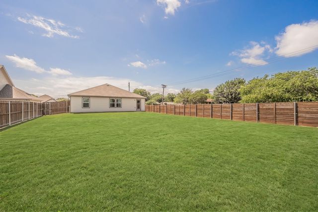 440 Rose Avenue, Cleburne, TX 76033