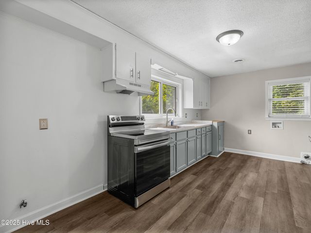 11a Dewitt Street, Jacksonville, NC 28540