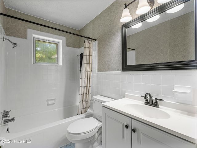 11a Dewitt Street, Jacksonville, NC 28540