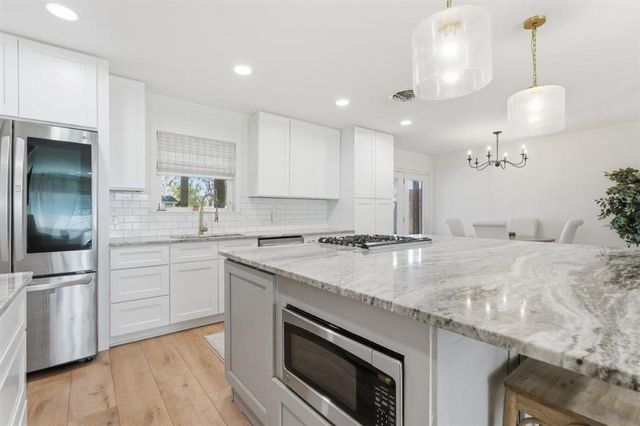 450 Greenway Street, Lake Charles, LA 70605