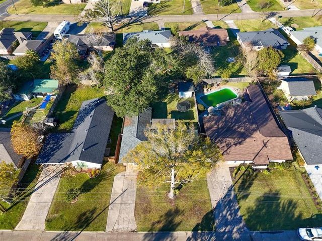 450 Greenway Street, Lake Charles, LA 70605