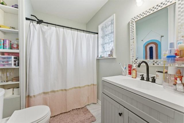 450 Greenway Street, Lake Charles, LA 70605