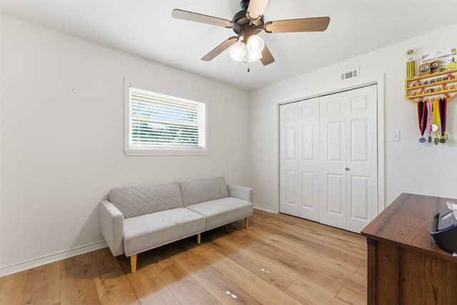 450 Greenway Street, Lake Charles, LA 70605