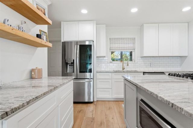 450 Greenway Street, Lake Charles, LA 70605