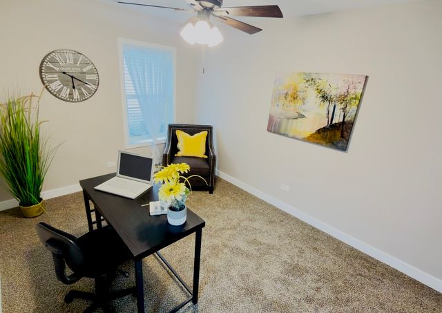 1012 Warner Avenue, Lemont, IL 60439