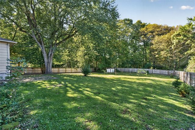 97 Fox Chapel Road, Henrietta, NY 14467