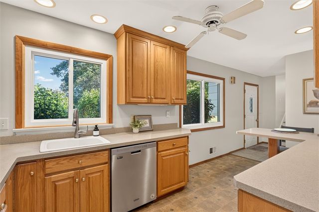 97 Fox Chapel Road, Henrietta, NY 14467