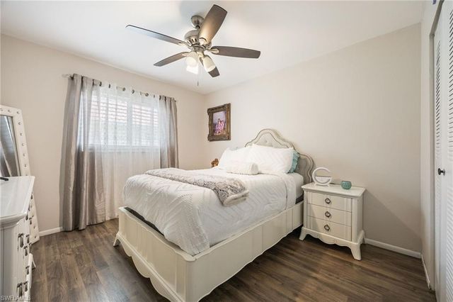 425 SW 43rd LN, Cape Coral, FL 33914