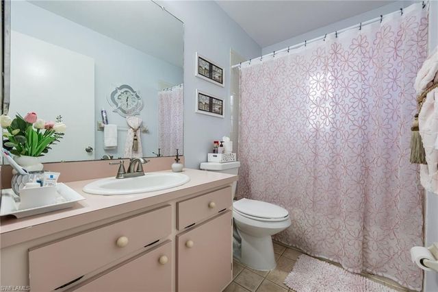 425 SW 43rd LN, Cape Coral, FL 33914