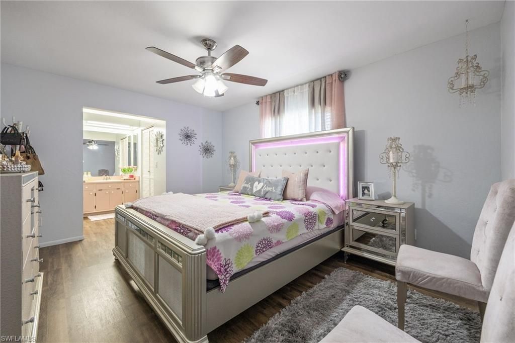 Image 12 of property listing at 425 SW 43rd LN, Cape Coral, FL 33914