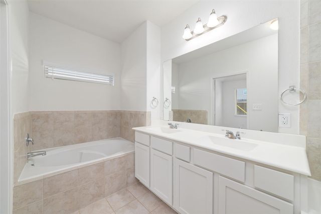2826 Painted Sunrise Trail, Houston, TX 77045