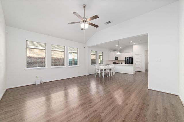 2826 Painted Sunrise Trail, Houston, TX 77045