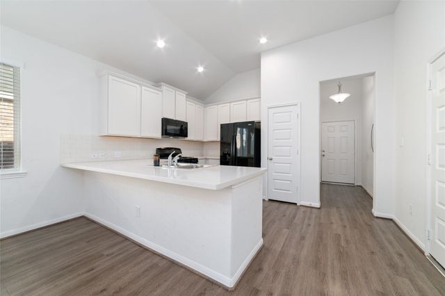 2826 Painted Sunrise Trail, Houston, TX 77045