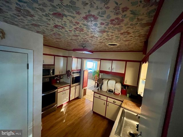 1200 SCHOFFERS RD, Birdsboro, PA 19508