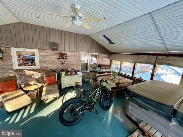 1200 SCHOFFERS RD, Birdsboro, PA 19508