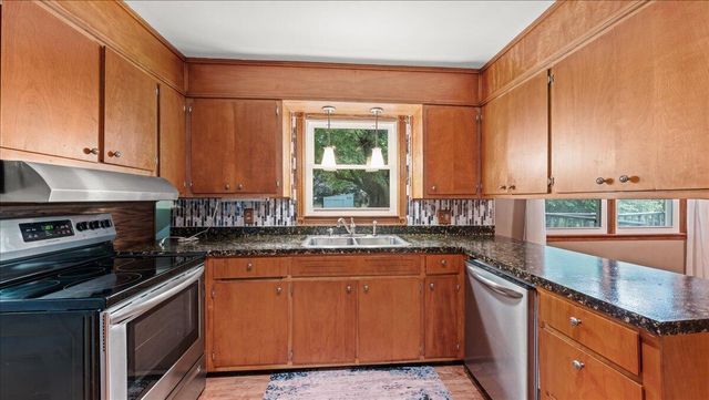 727 Garfield AVENUE, Viroqua, WI 54665