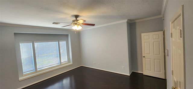 7022 Emerald Glen Drive, Sugar Land, TX 77479