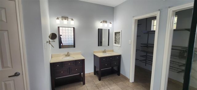 7022 Emerald Glen Drive, Sugar Land, TX 77479