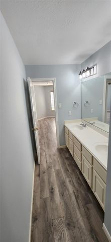 7022 Emerald Glen Drive, Sugar Land, TX 77479