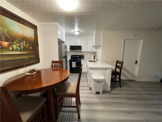 450 E 4th Street 124, Santa Ana, CA 92701