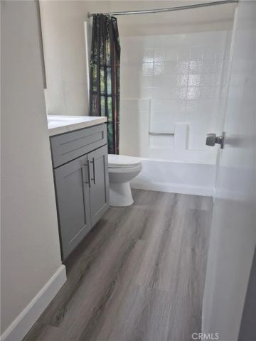 450 E 4th Street 124, Santa Ana, CA 92701