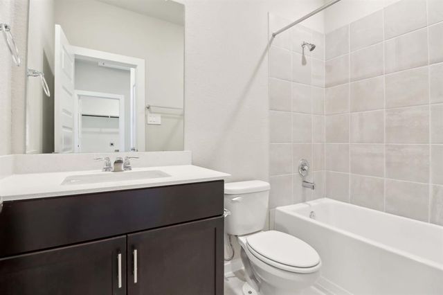2183 Beachcomber Drive, Kemah, TX 77565