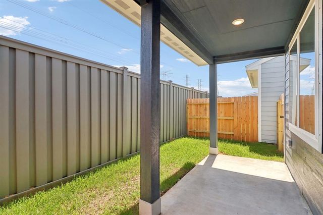 2183 Beachcomber Drive, Kemah, TX 77565